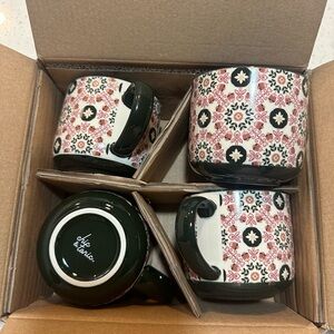 New in box set of chic & tonic mugs - set of 4 mugs